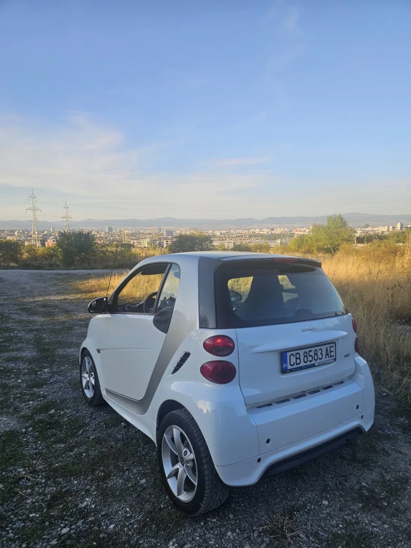Smart Fortwo Smart Coupe 1+ 1 70кс EURO5B, снимка 4 - Автомобили и джипове - 52960789