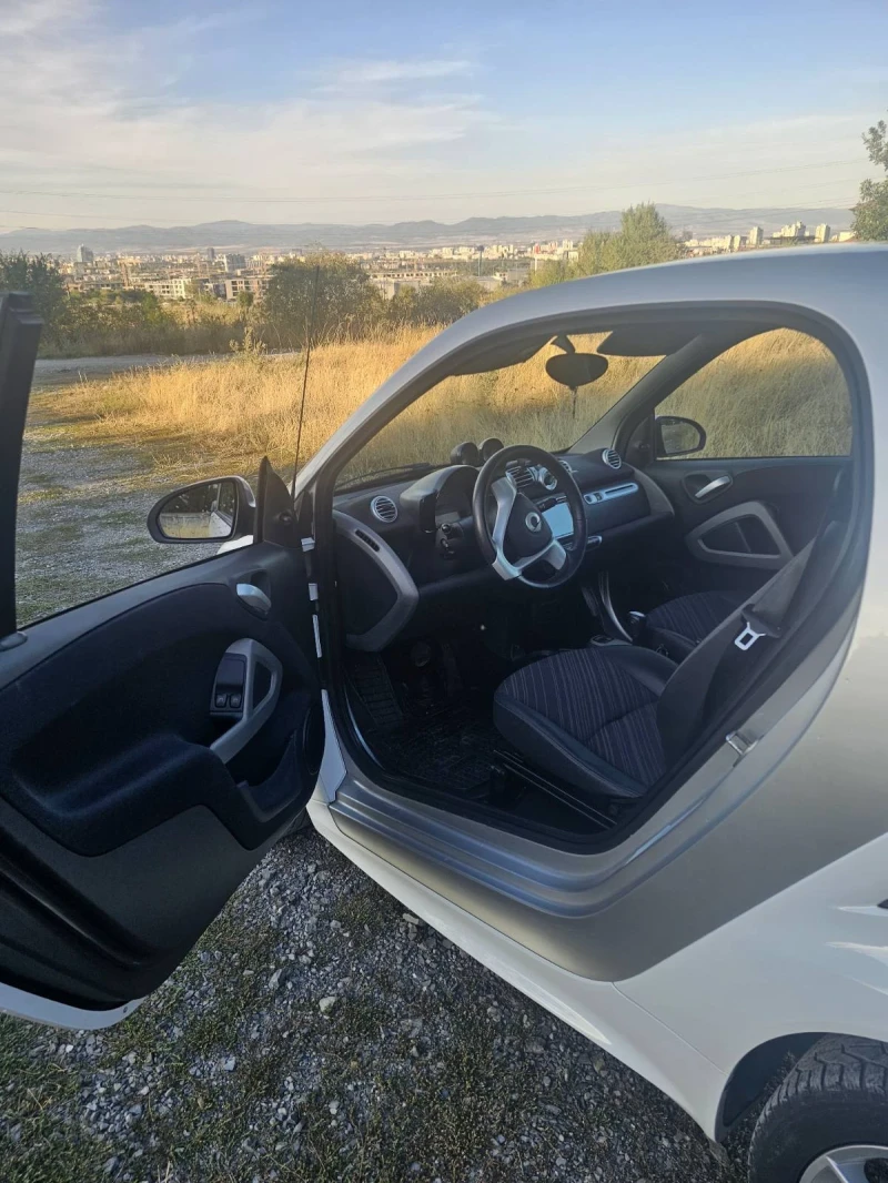 Smart Fortwo Smart Coupe 1+ 1 70кс EURO5B, снимка 16 - Автомобили и джипове - 52960789