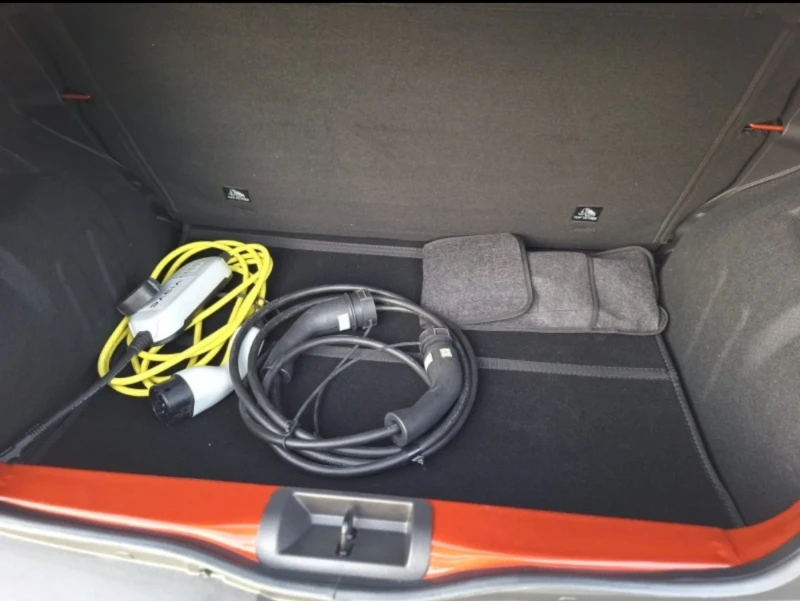 Dacia Spring, снимка 13 - Автомобили и джипове - 52251439