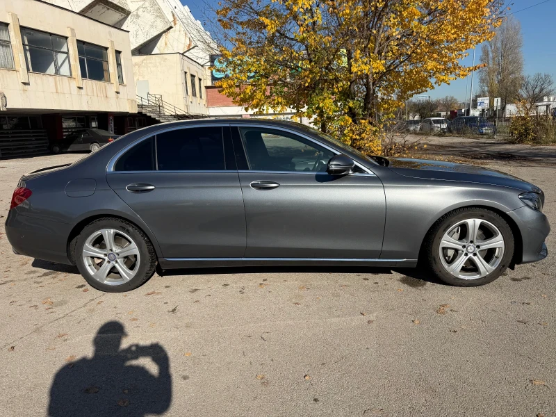 Mercedes-Benz E 350 Пълна история/ 360 САМ/ , снимка 3 - Автомобили и джипове - 52505731