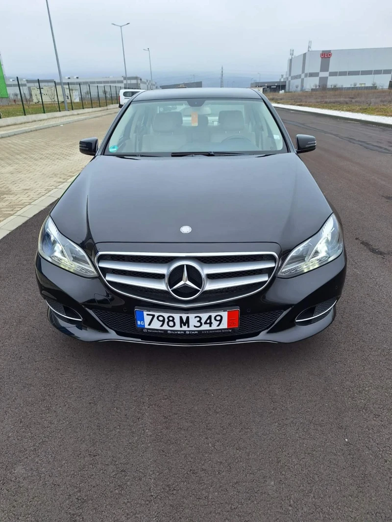 Mercedes-Benz E 220 Avangarte, снимка 3 - Автомобили и джипове - 53221709