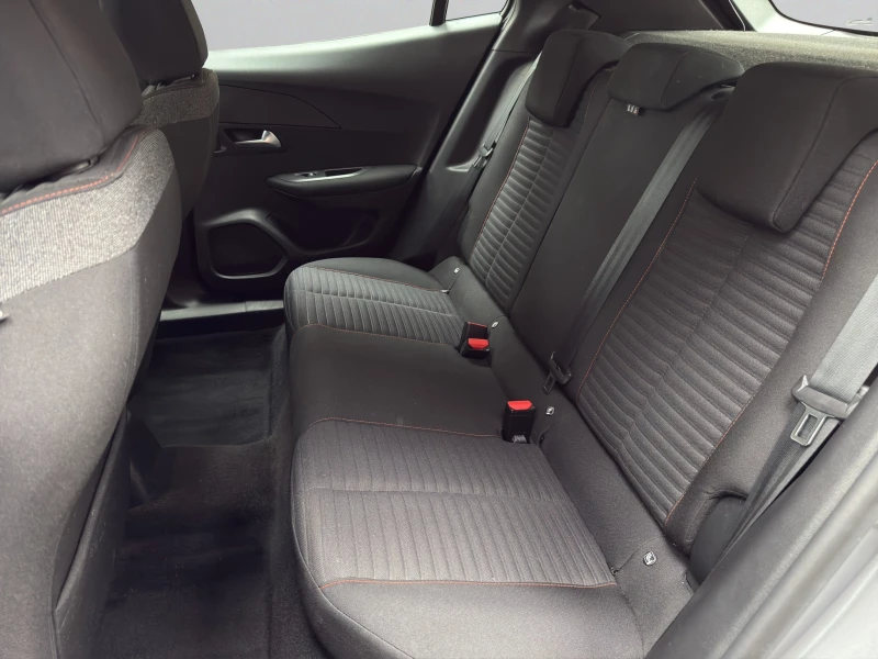 Peugeot 2008 New Line Up ACTIVE PACK 1.2 PureTech 130 EAT8 EURO, снимка 12 - Автомобили и джипове - 53261990