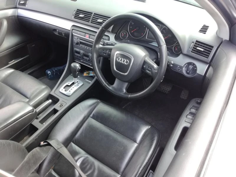 Audi A4 2.0 fsi, снимка 13 - Автомобили и джипове - 28586311