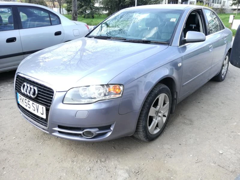 Audi A4 2.0 fsi, снимка 4 - Автомобили и джипове - 28586311