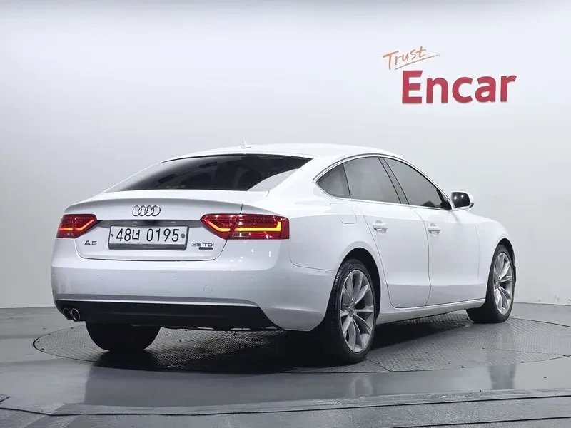 Audi A5 2.0 TDI Quattro, снимка 2 - Автомобили и джипове - 54552646