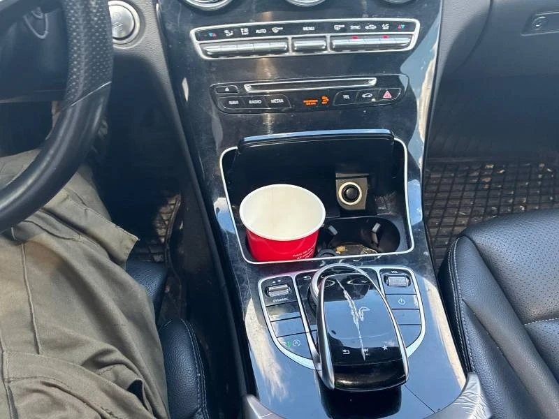 Mercedes-Benz C 300 * 4MATIC * PANO * ПОДГРЕВИ * КАМЕРА * ПАМЕТ, снимка 10 - Автомобили и джипове - 54973530