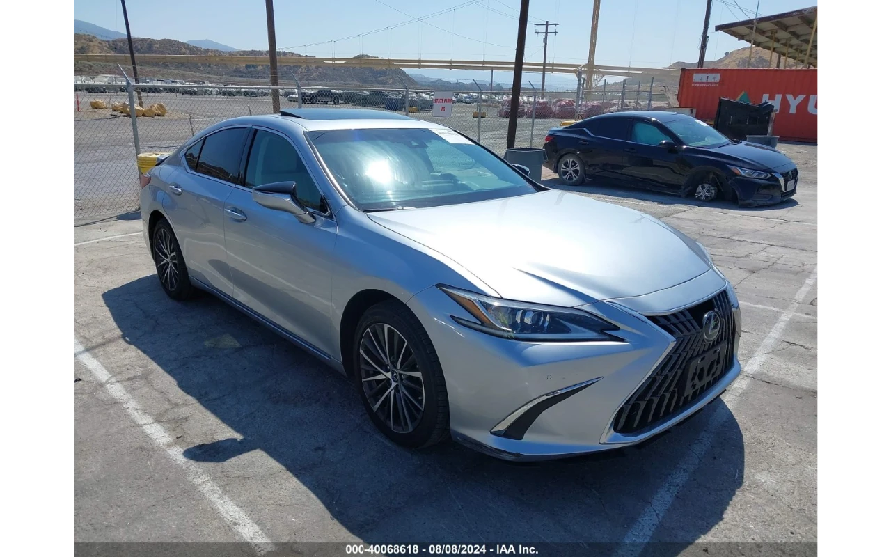 Lexus ES 300 ES 300H * 2.5L * LED * Дистроник - [1] 