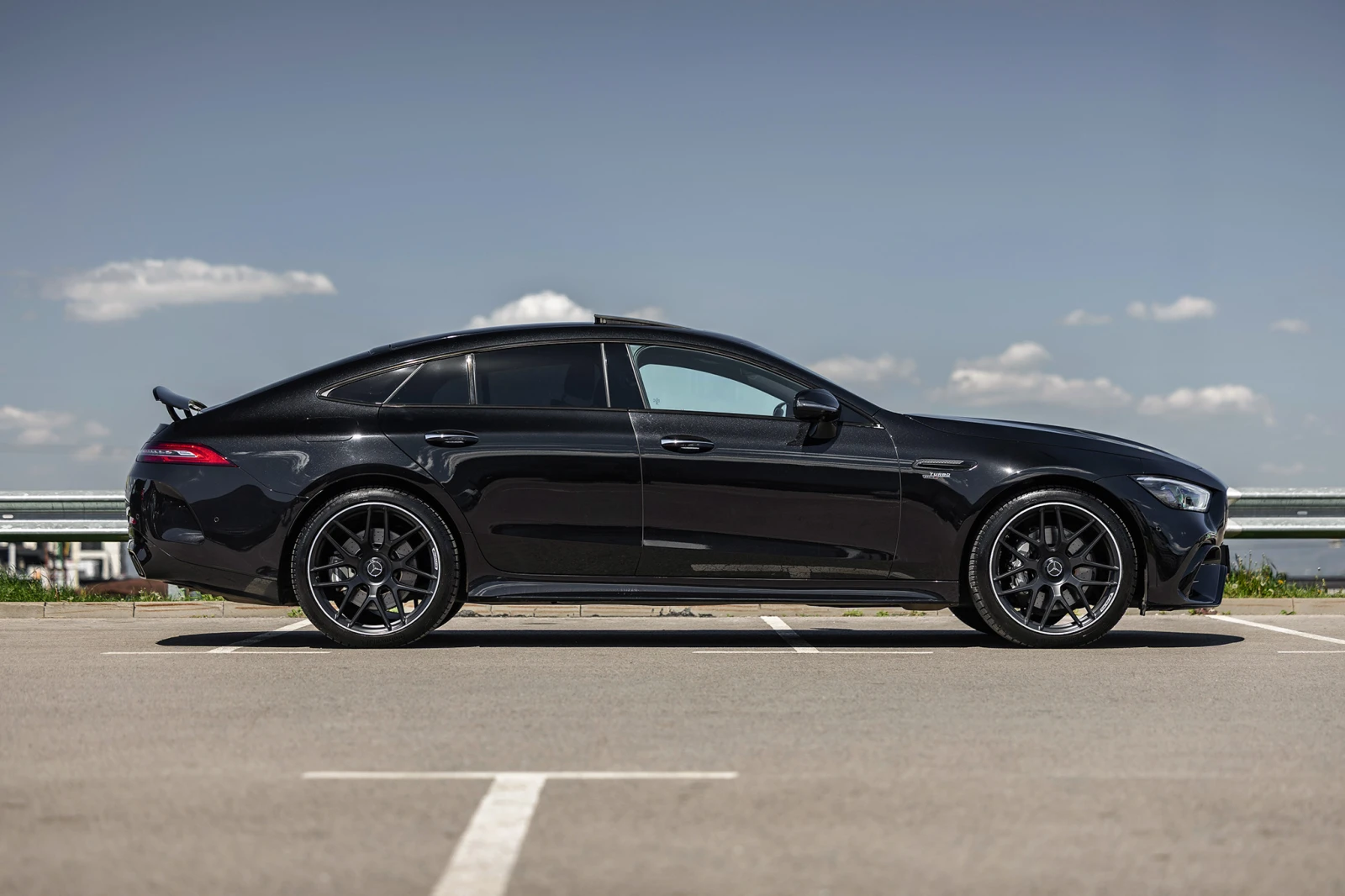 Mercedes-Benz AMG GT  - изображение 7