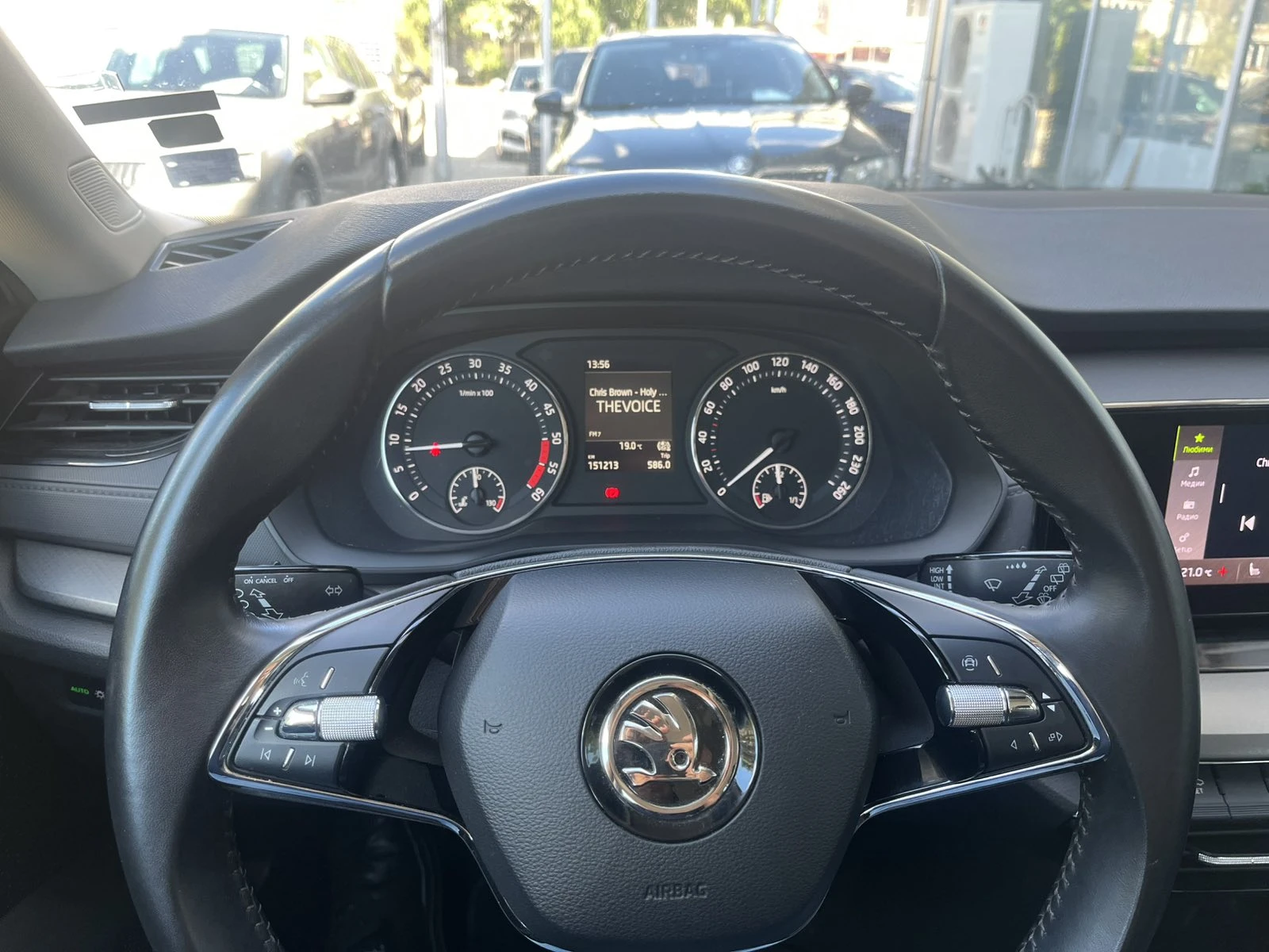 Skoda Octavia Комби Амбишън 2, 0 TDI / 85 kW / 115 к.с., 6M - изображение 9