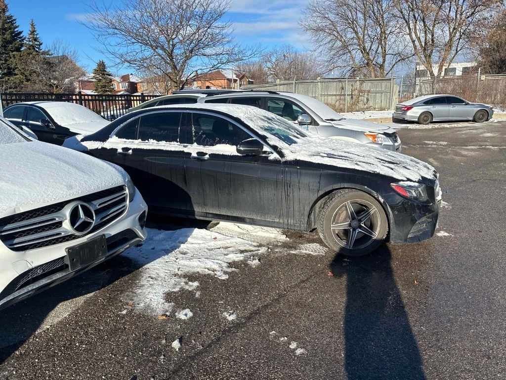 Mercedes-Benz E 300 * CARFAX * БЕЗ ПЪРВОНАЧАЛНА ВНОСКА - изображение 3