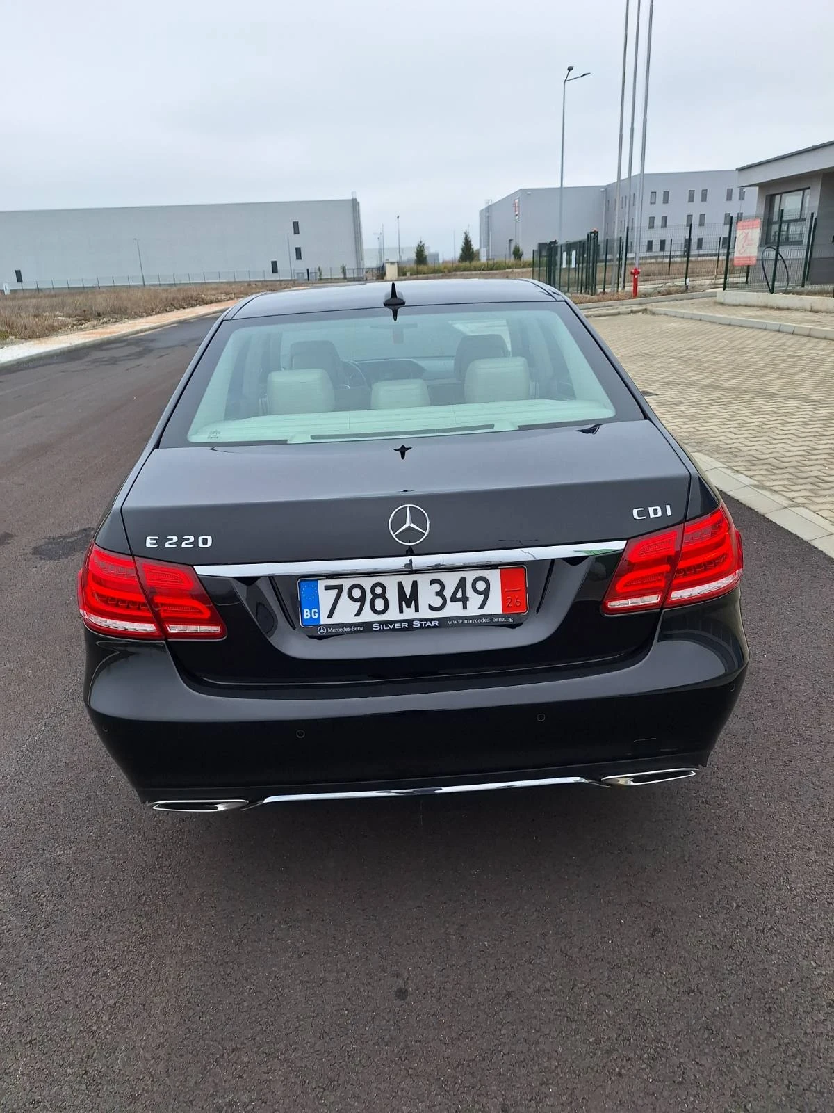 Mercedes-Benz E 220  - изображение 2