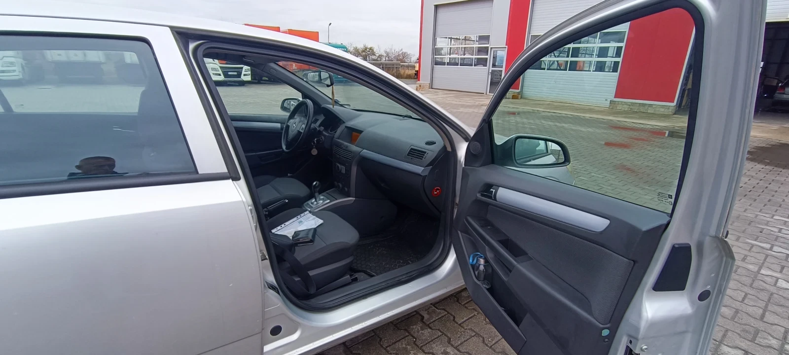 Opel Astra Twintop  - изображение 6