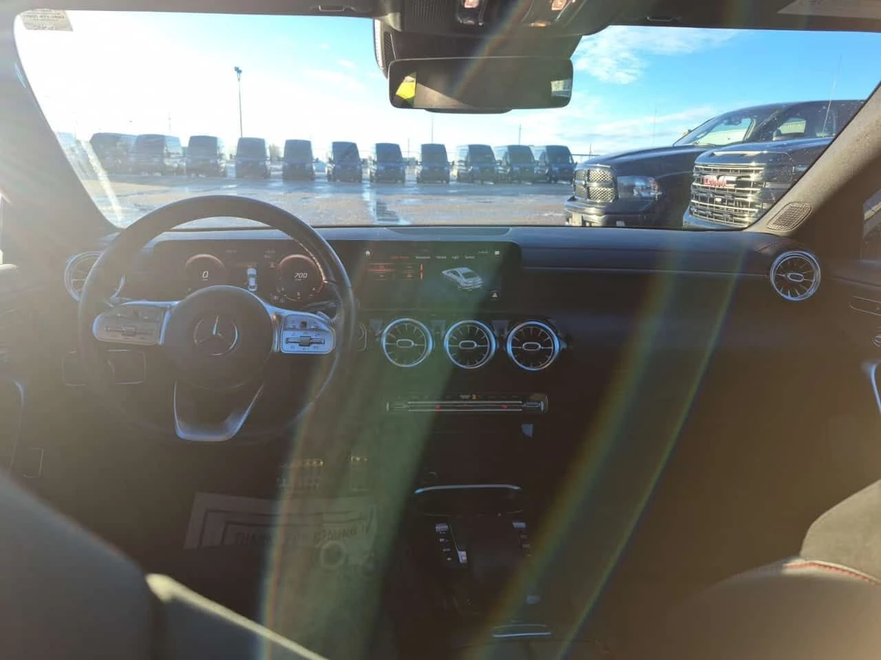 Mercedes-Benz CLA 250 * CARFAX * PANO* 360* ALCANTARA*  - изображение 10