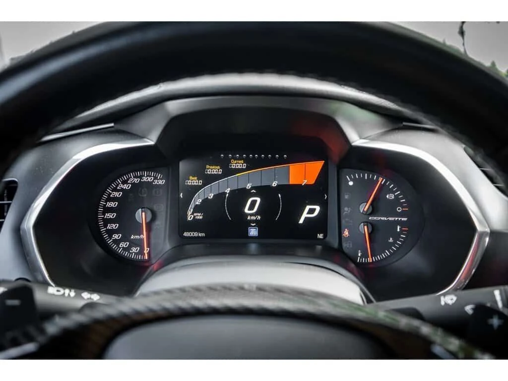 Chevrolet Corvette * Z51 1LT * CARFAX * БЕЗ ПЪРВОНАЧАЛНА ВНОСКА, снимка 8 - Автомобили и джипове - 53913037