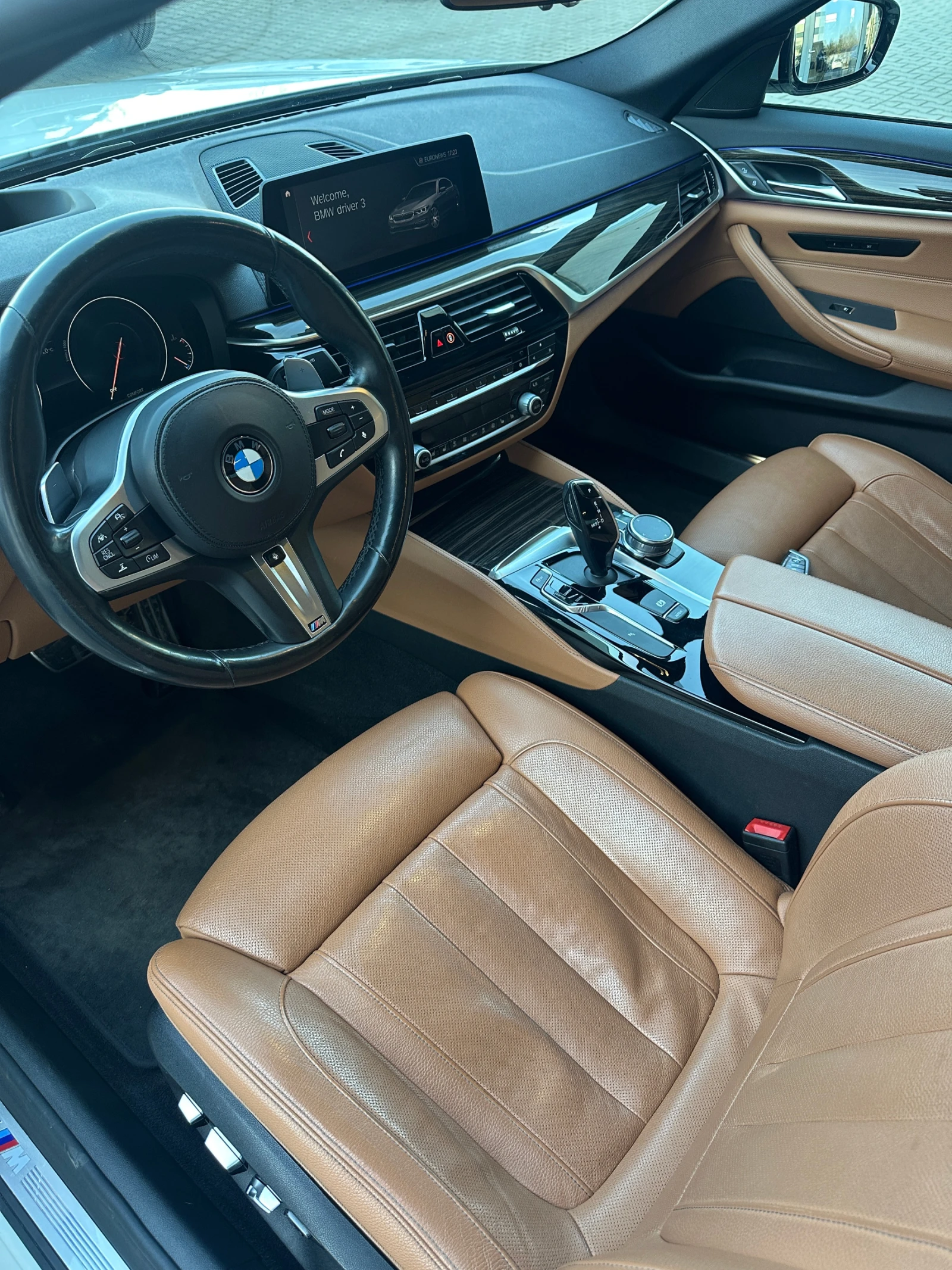 BMW 530 xDrive30d M Paket, снимка 5 - Автомобили и джипове - 53949302