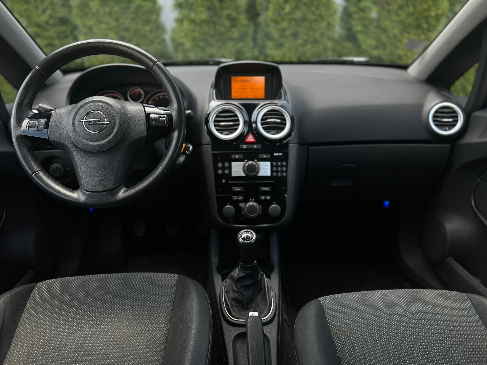 Opel Corsa 1.7D;Уникат;6ск;Екстри;Вс.Платено;Сядаш и караш, снимка 7 - Автомобили и джипове - 54060162