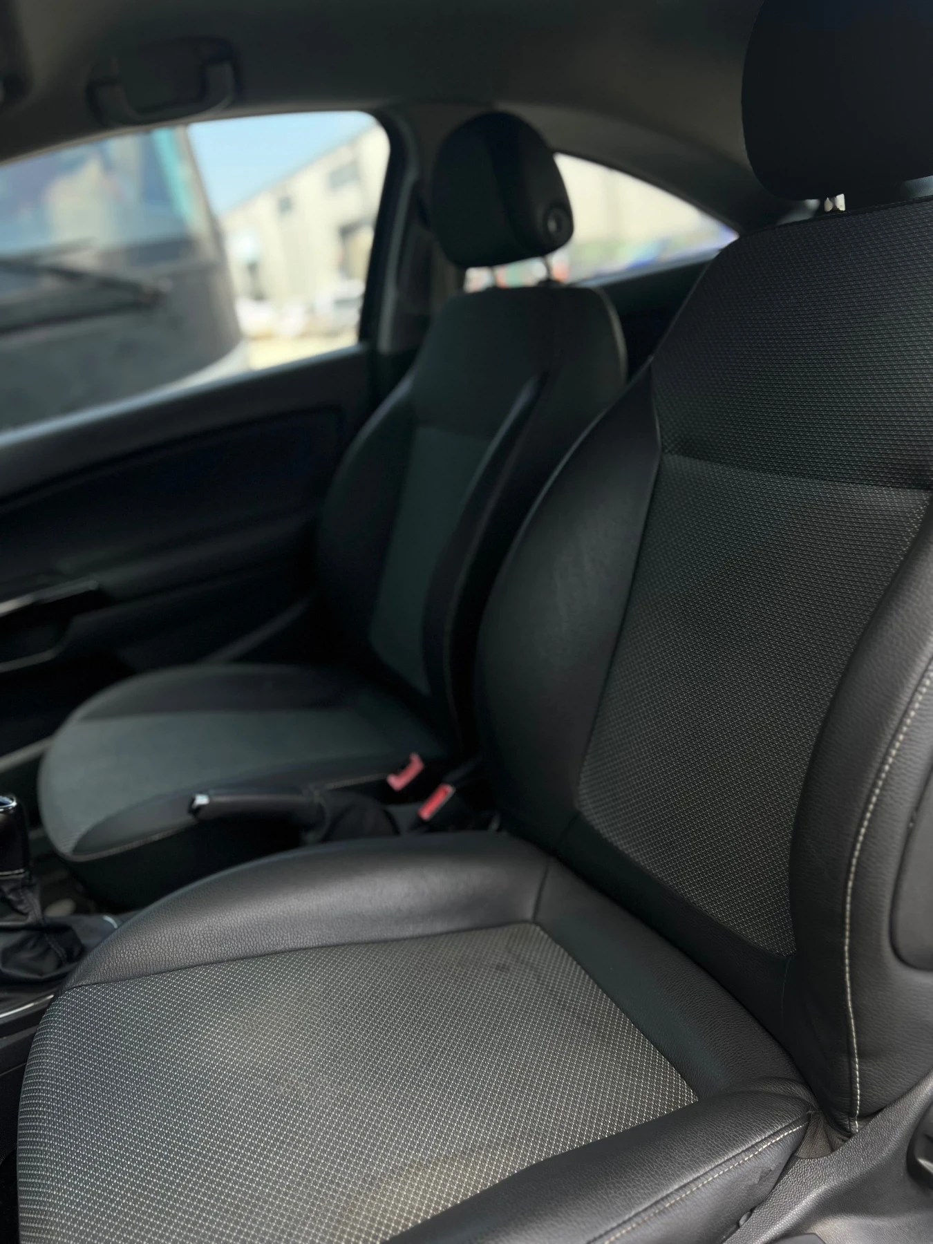 Opel Corsa 1.7D;Уникат;6ск;Екстри;Вс.Платено;Сядаш и караш, снимка 15 - Автомобили и джипове - 54060162