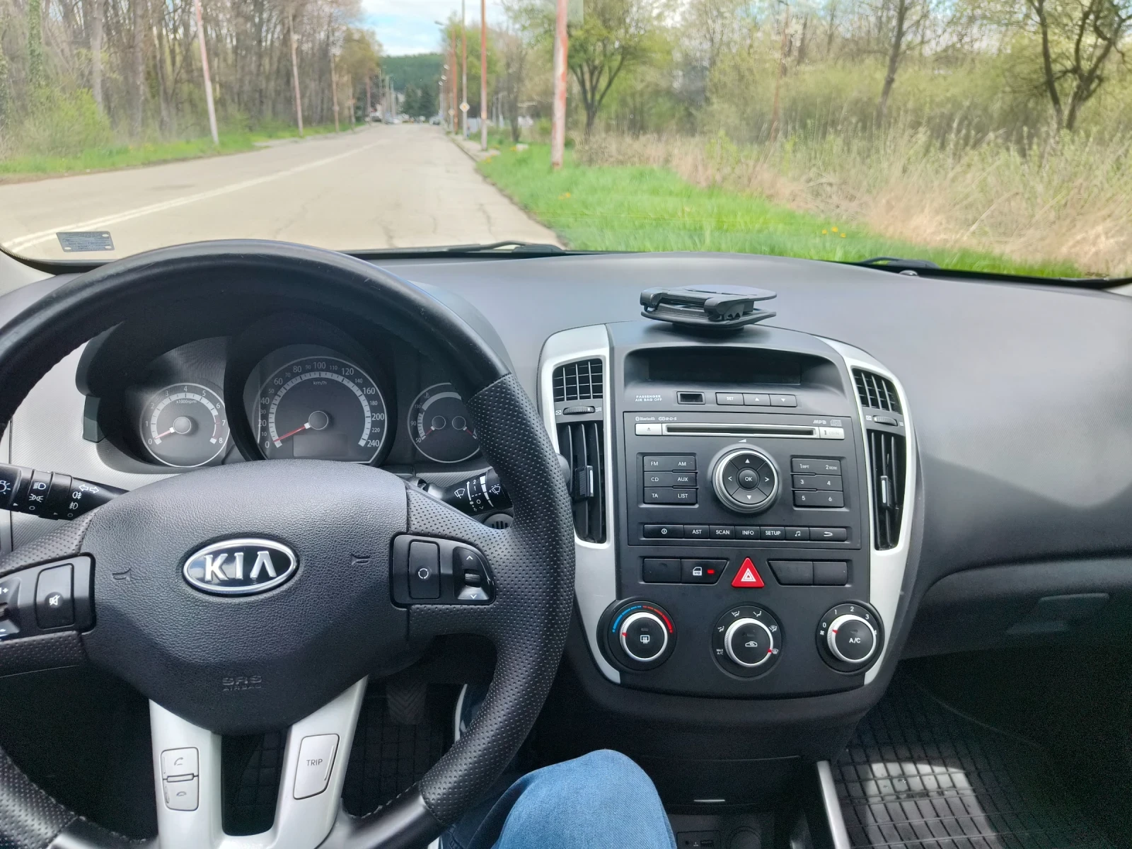 Kia Ceed + gaz, снимка 8 - Автомобили и джипове - 54295117