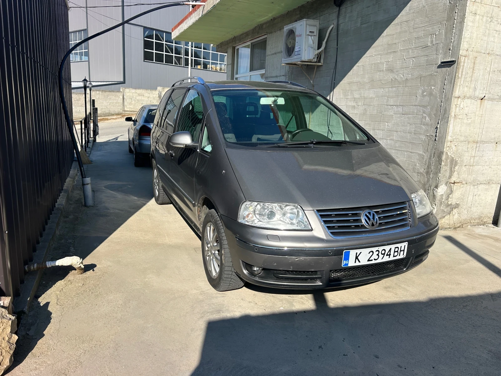 VW Sharan, снимка 5 - Автомобили и джипове - 54645131