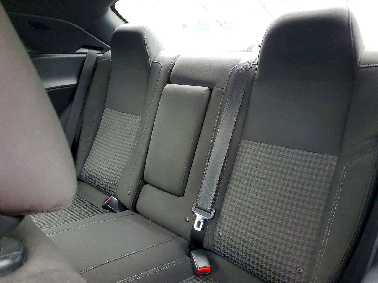 Dodge Challenger 3.6l Sxt, снимка 10 - Автомобили и джипове - 55107253