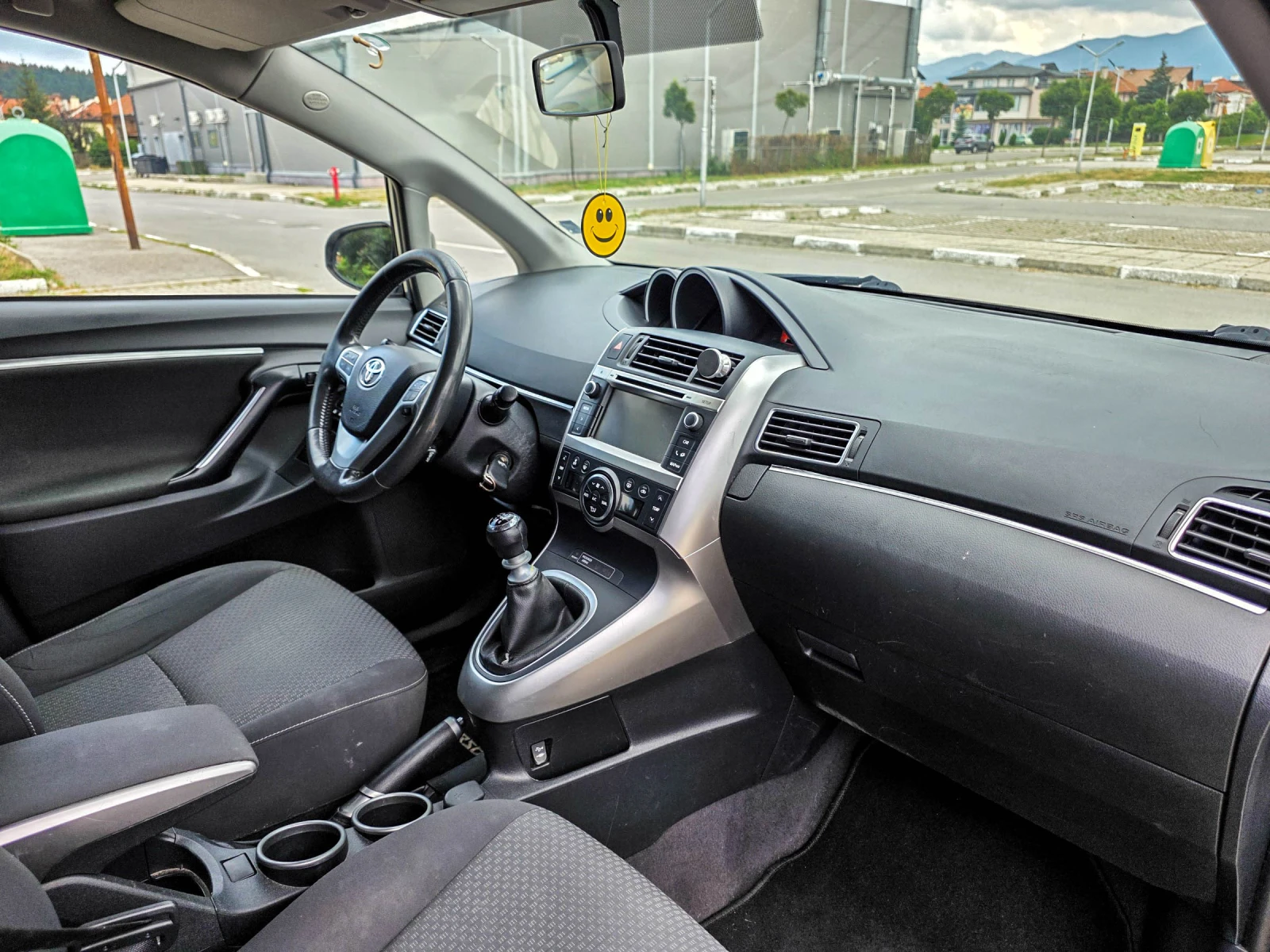 Toyota Verso 2.0 D-4D, 7 MESTA, NAVI, KAMERA, ОБСЛУЖЕНА, снимка 11 - Автомобили и джипове - 55341158