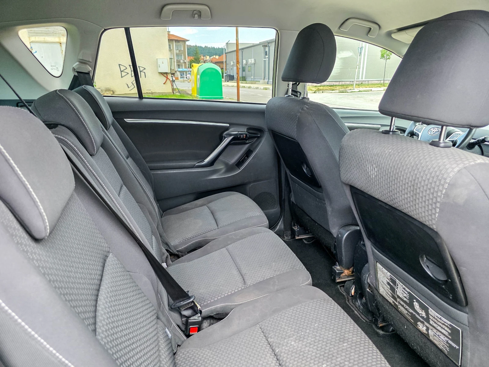Toyota Verso 2.0 D-4D, 7 MESTA, NAVI, KAMERA, ОБСЛУЖЕНА, снимка 12 - Автомобили и джипове - 55341158