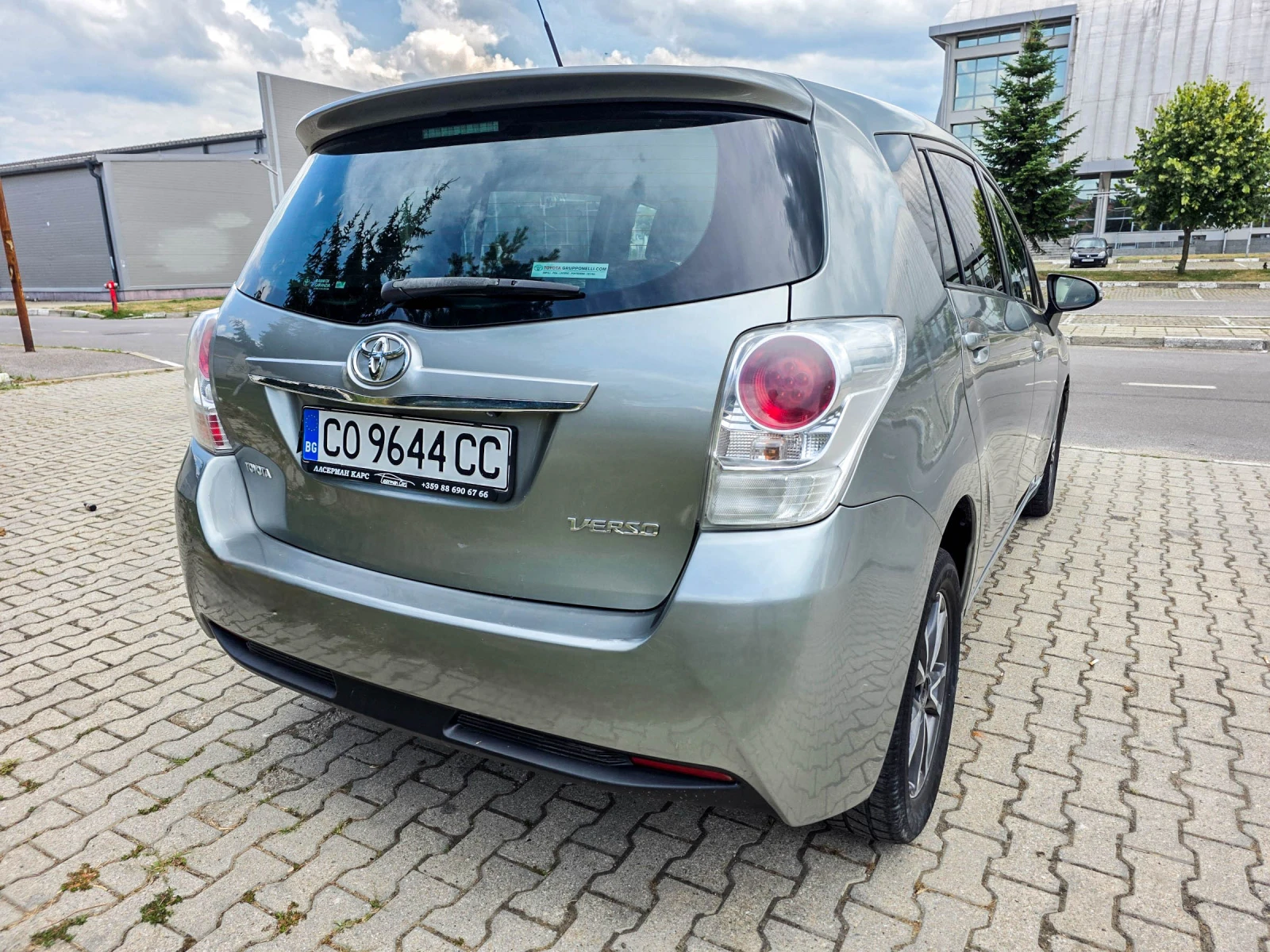 Toyota Verso 2.0 D-4D, 7 MESTA, NAVI, KAMERA, ОБСЛУЖЕНА, снимка 7 - Автомобили и джипове - 55341158