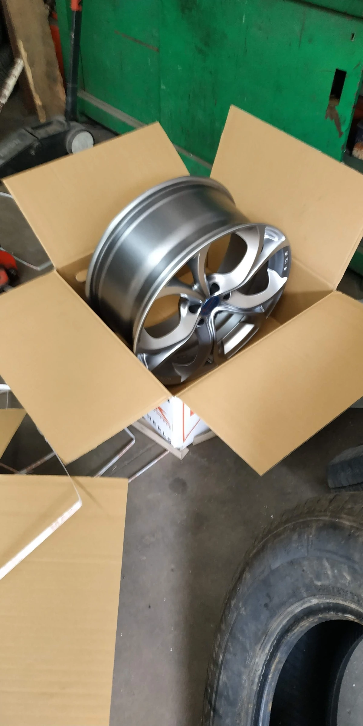 Alfa Romeo Giulietta 1.4TB MULTIAIR, снимка 14 - Автомобили и джипове - 55512179
