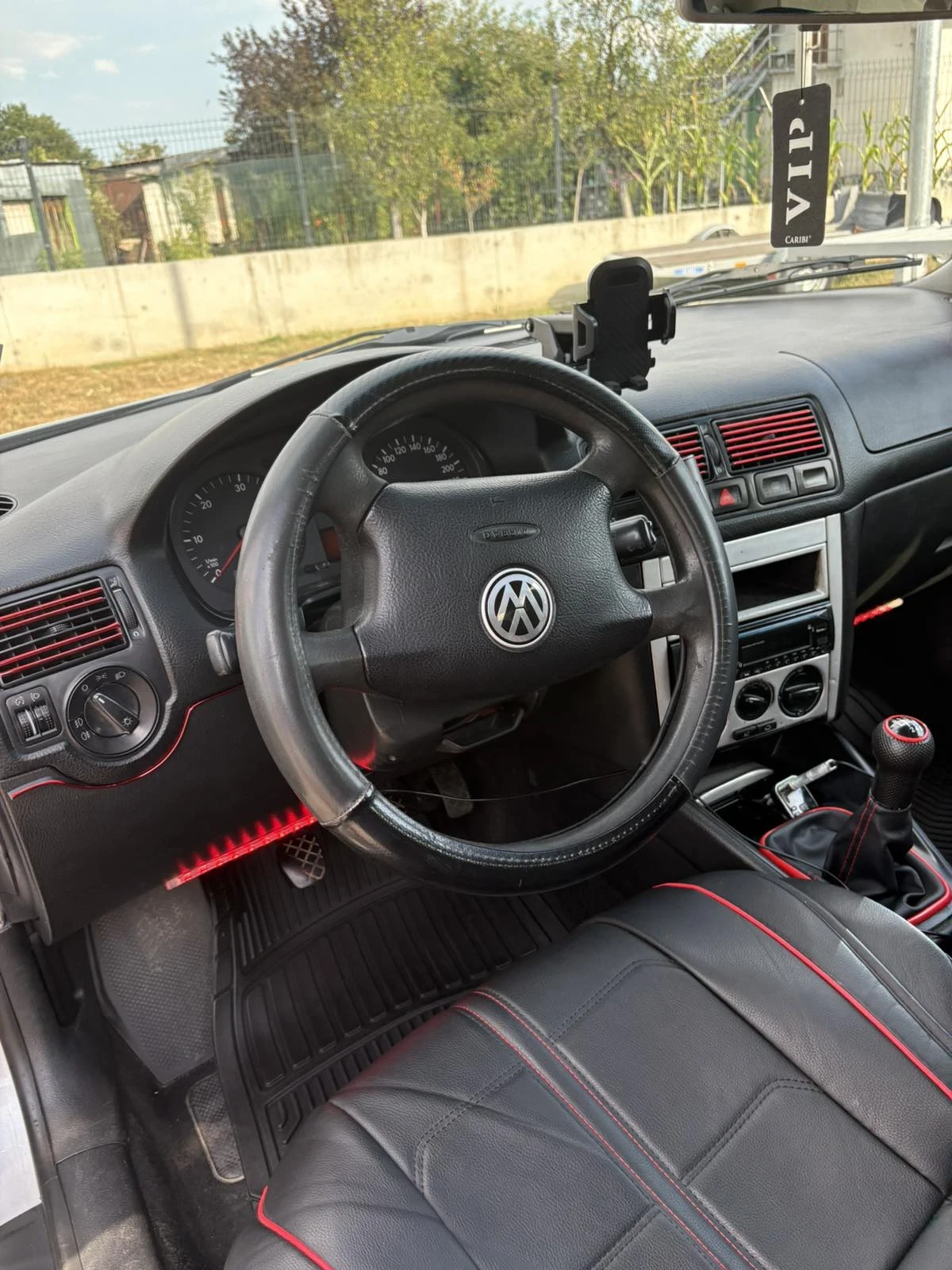 VW Golf, снимка 4 - Автомобили и джипове - 55927389