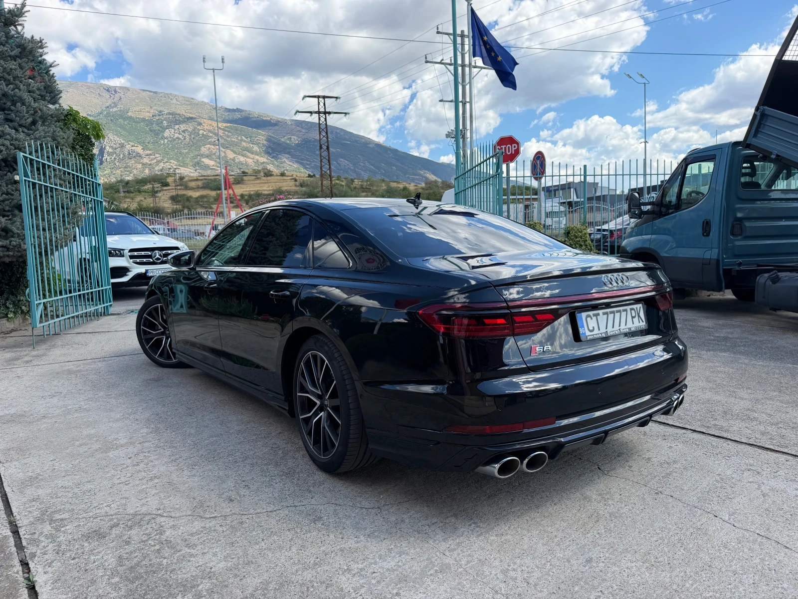 Audi S8 4.0V8 MATRIX* 3xTV* B&O* HUD* Active Suspension, снимка 14 - Автомобили и джипове - 55949728