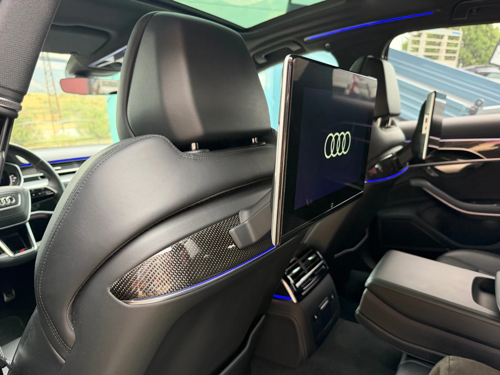 Audi S8 4.0V8 Matrix * 3xTV* Carbon* B&O* HUD* Exclusive , снимка 11 - Автомобили и джипове - 55949728
