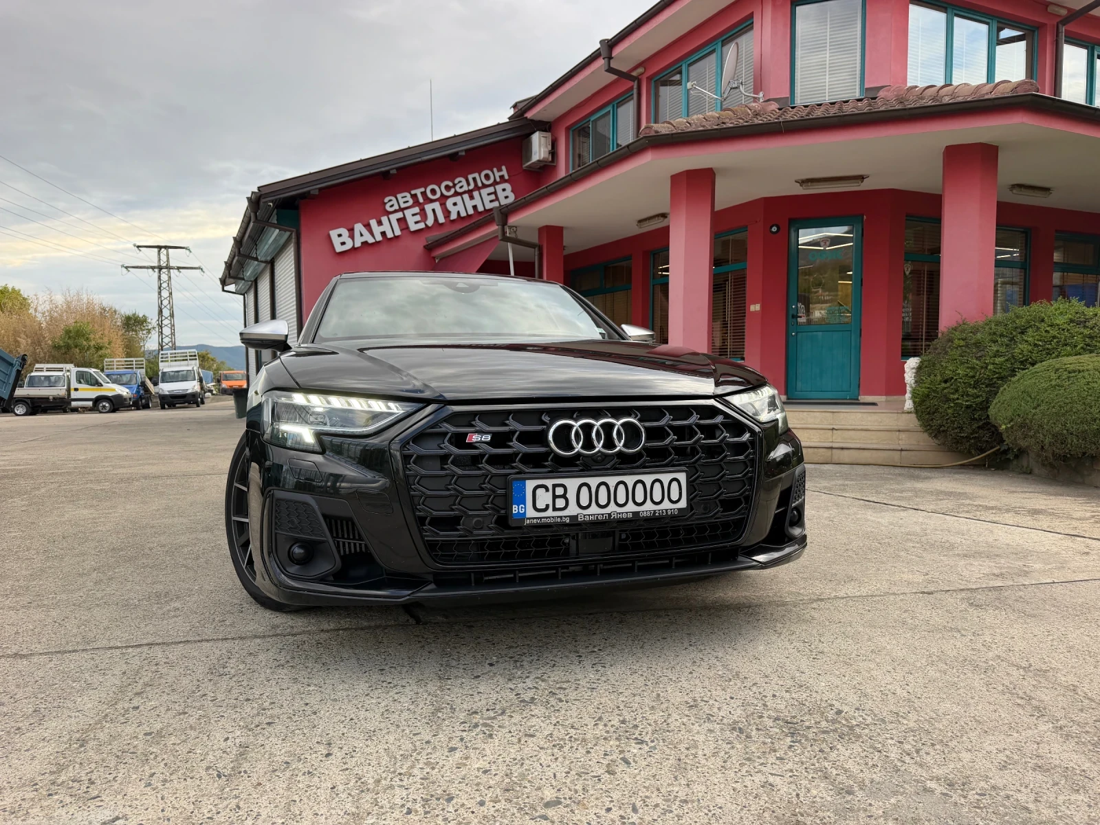 Audi S8 Facelift 4.0V8 * 3xTV* Carbon* Active Suspension
