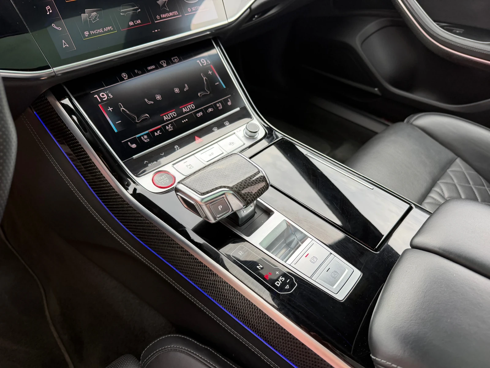 Audi S8 4.0V8 Matrix * 3xTV* Carbon* B&O* HUD* Exclusive , снимка 7 - Автомобили и джипове - 55949728