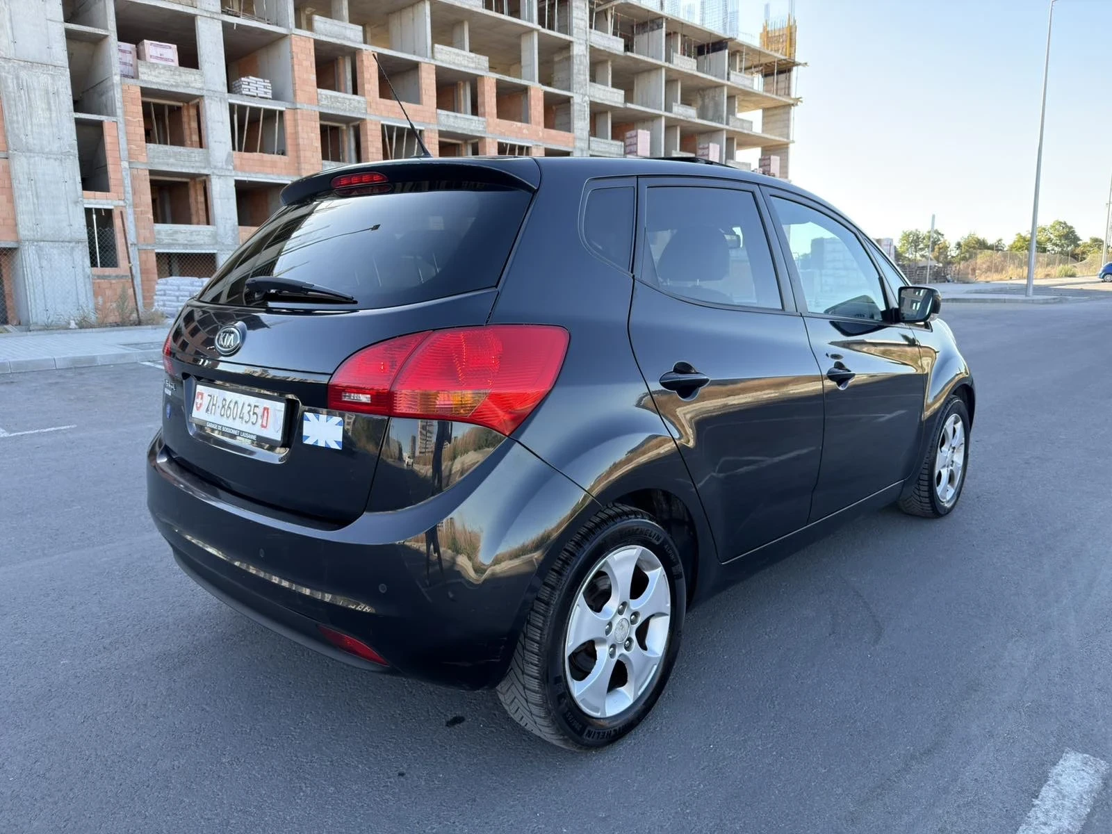 Kia Venga 1.6i Automat, снимка 5 - Автомобили и джипове - 55994256