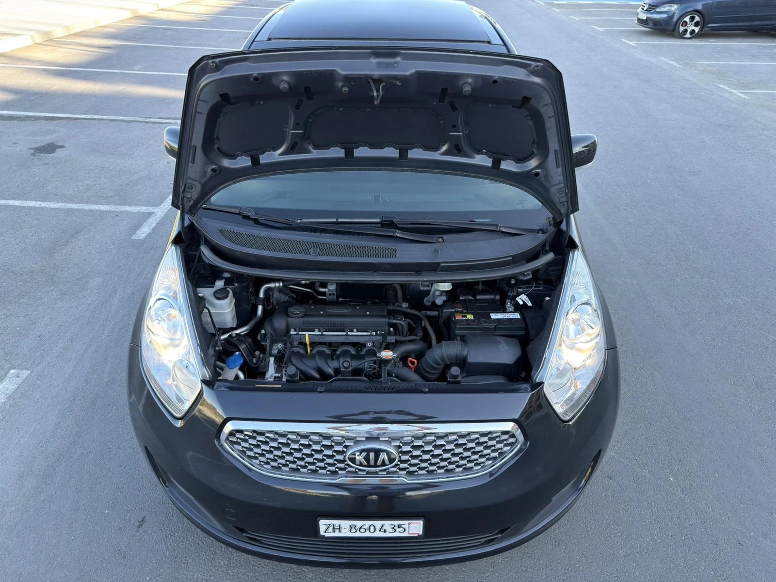 Kia Venga 1.6i Automat, снимка 4 - Автомобили и джипове - 55994256