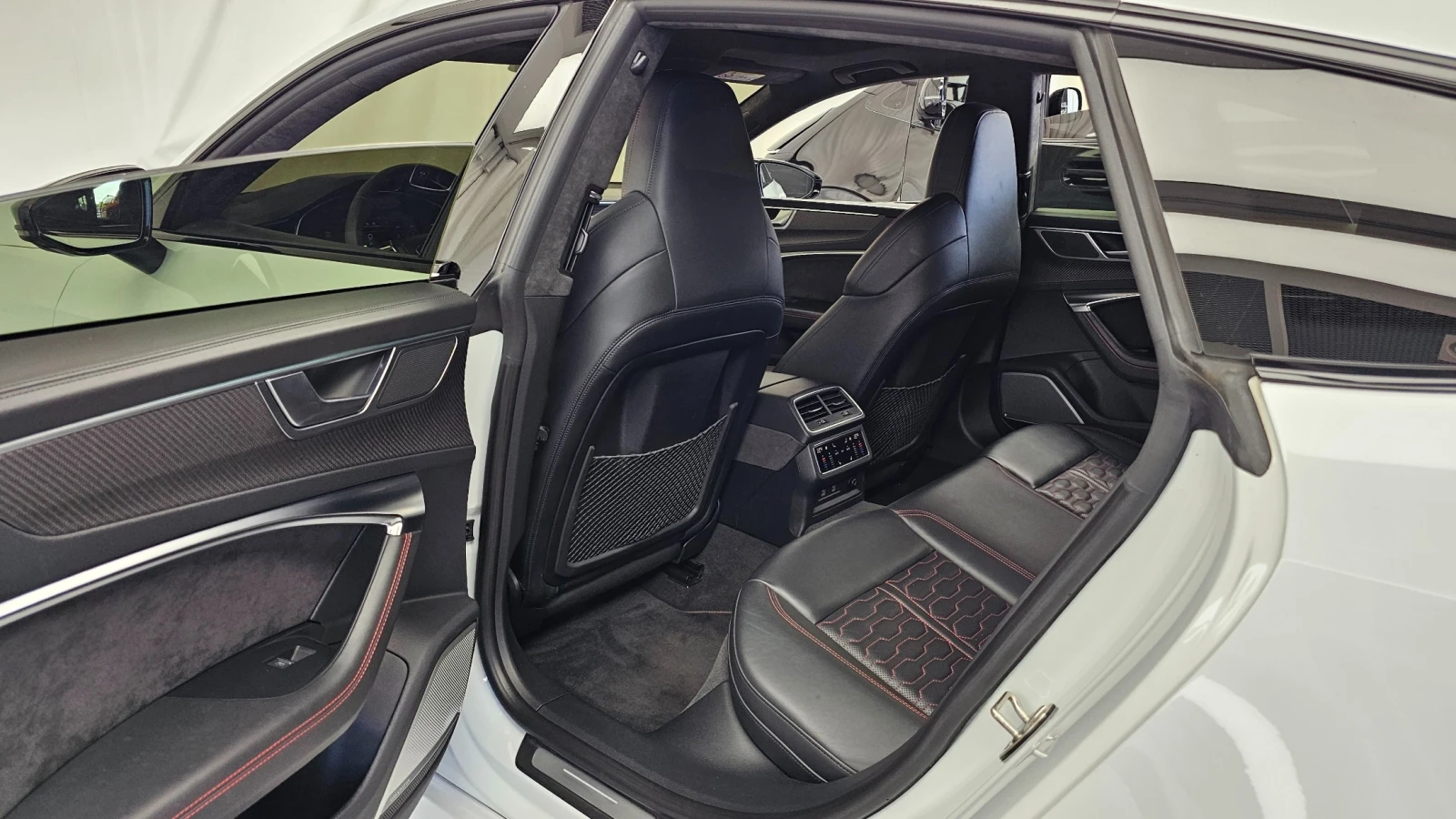 Audi Rs7 4.0TFSI QUATTRO * MATRIX * DIS * ����� * B&O * FUL | Mobile.bg � ����������� 11