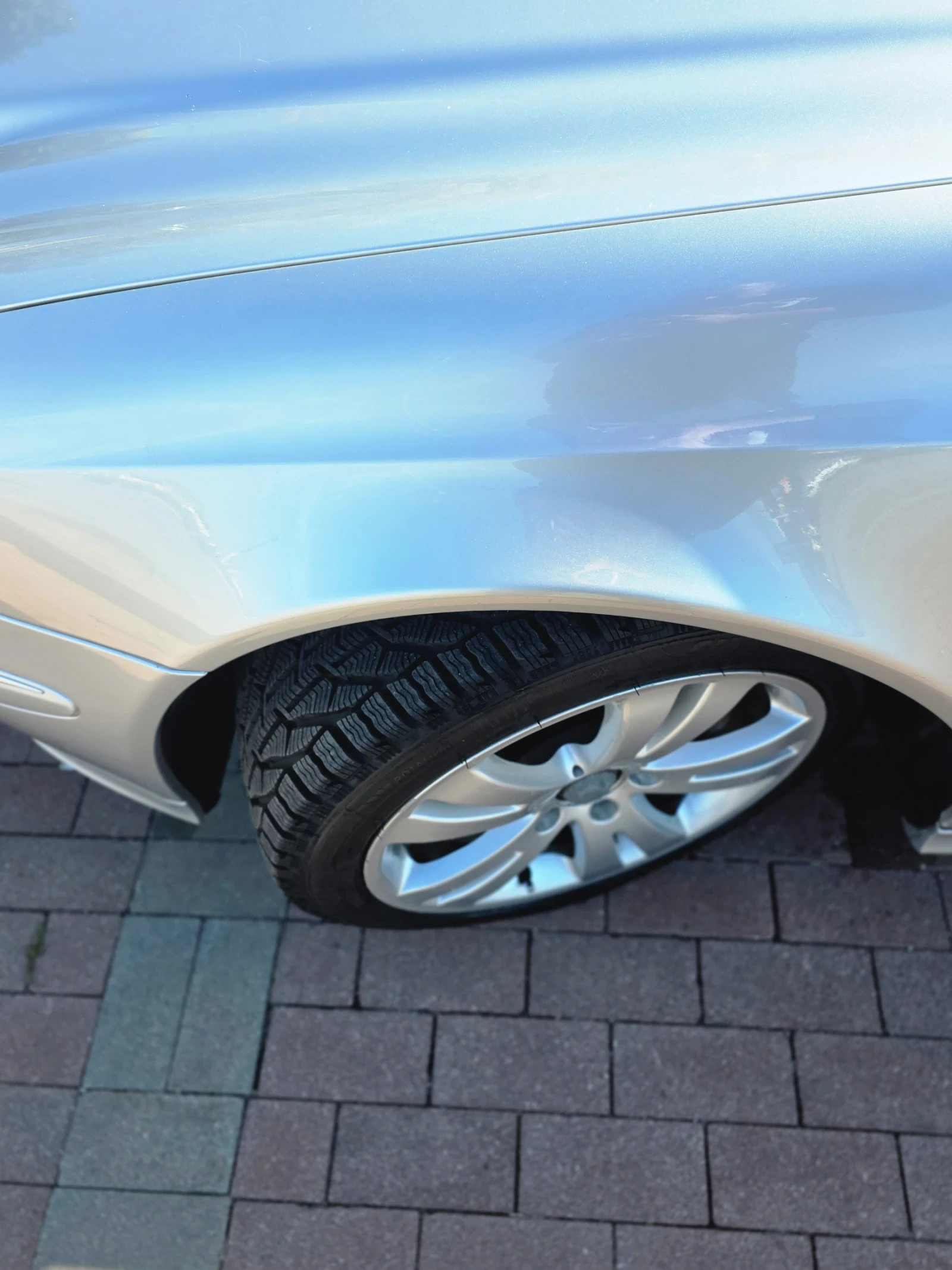 Mercedes-Benz E 220, снимка 4 - Автомобили и джипове - 56562807