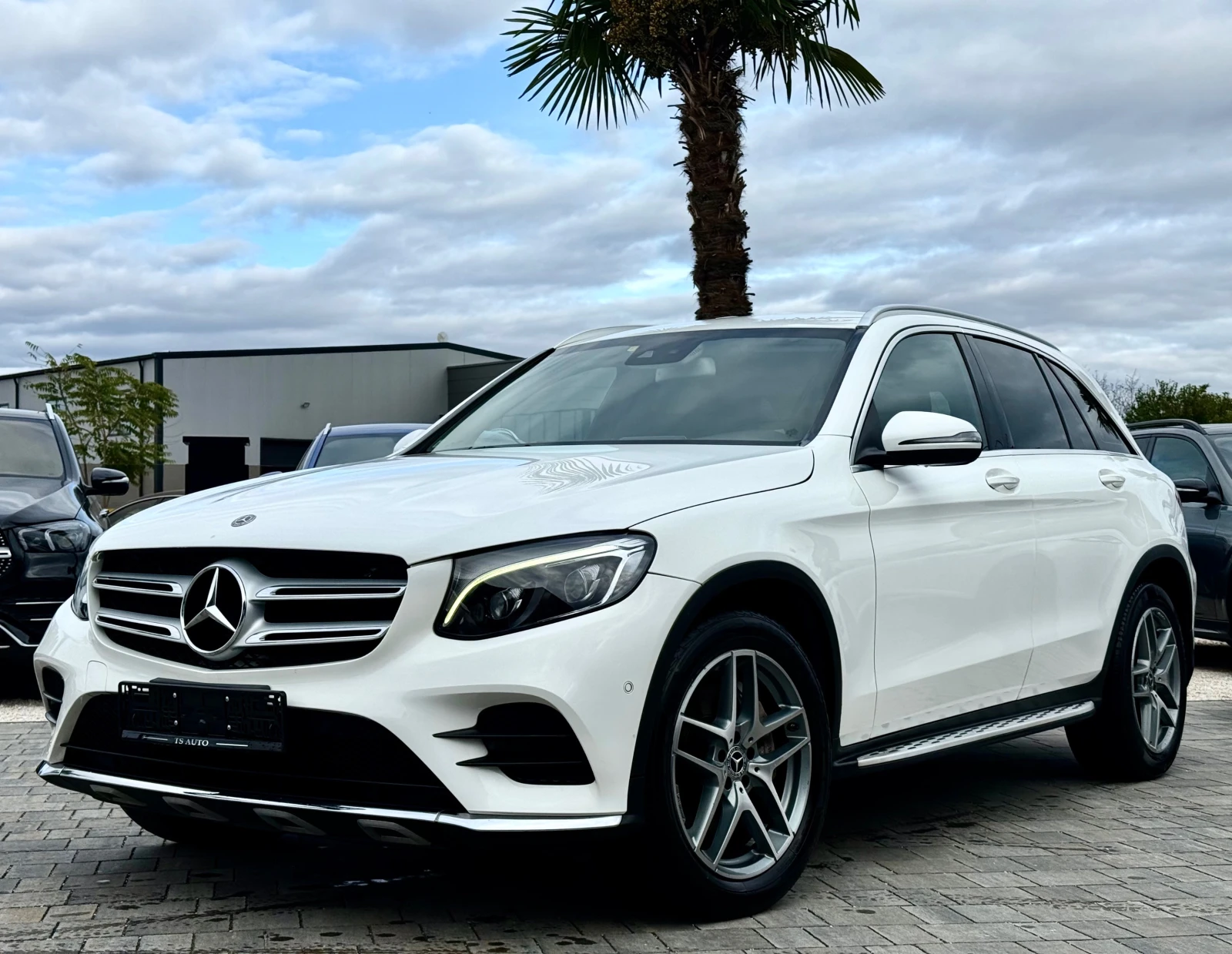 Mercedes-Benz CLC 250 AMG, снимка 3 - Автомобили и джипове - 56707916