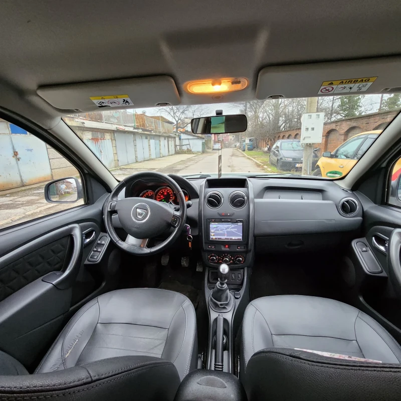 Dacia Duster 1.2 TCe 125hp 4x2 euro6, снимка 3 - Автомобили и джипове - 53306303