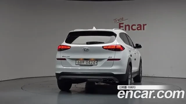 Hyundai Tucson Diesel 1.6 2WD, снимка 3 - Автомобили и джипове - 54691713