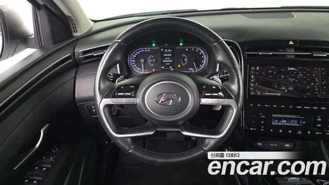 Hyundai Tucson 1.6 2WD| КАМЕРА| DIST| ОБДУХВАНЕ| ПОДГРЕВ, снимка 5 - Автомобили и джипове - 55835830