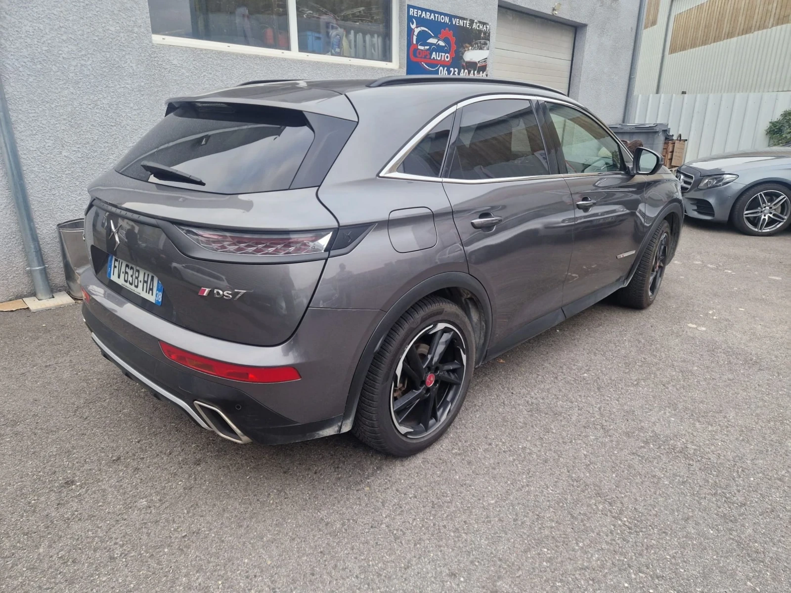 DS DS 7 Crossback 1.6 E-TENSE 300 4WD EAT8 - изображение 4