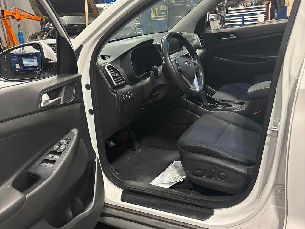 Hyundai Tucson * Preferred * CARFAX *    | Mobile.bg   7