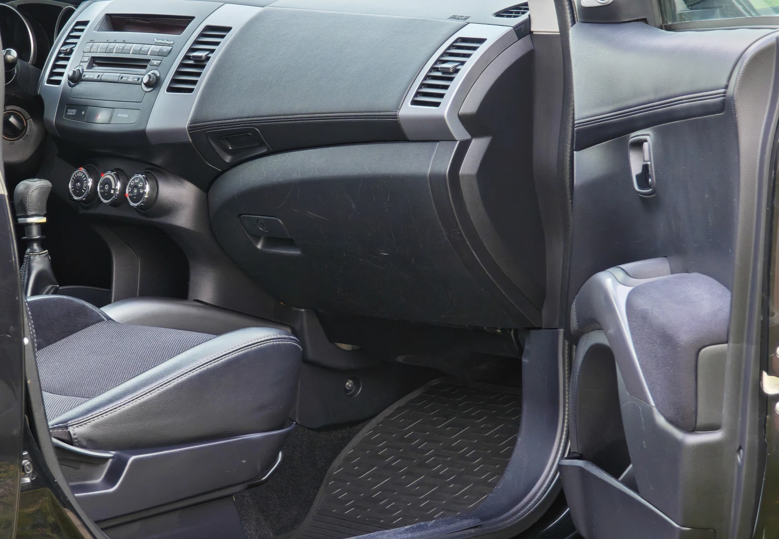 Mitsubishi Outlander 2.2d H-LINE 4WD  | Mobile.bg � ����������� 12