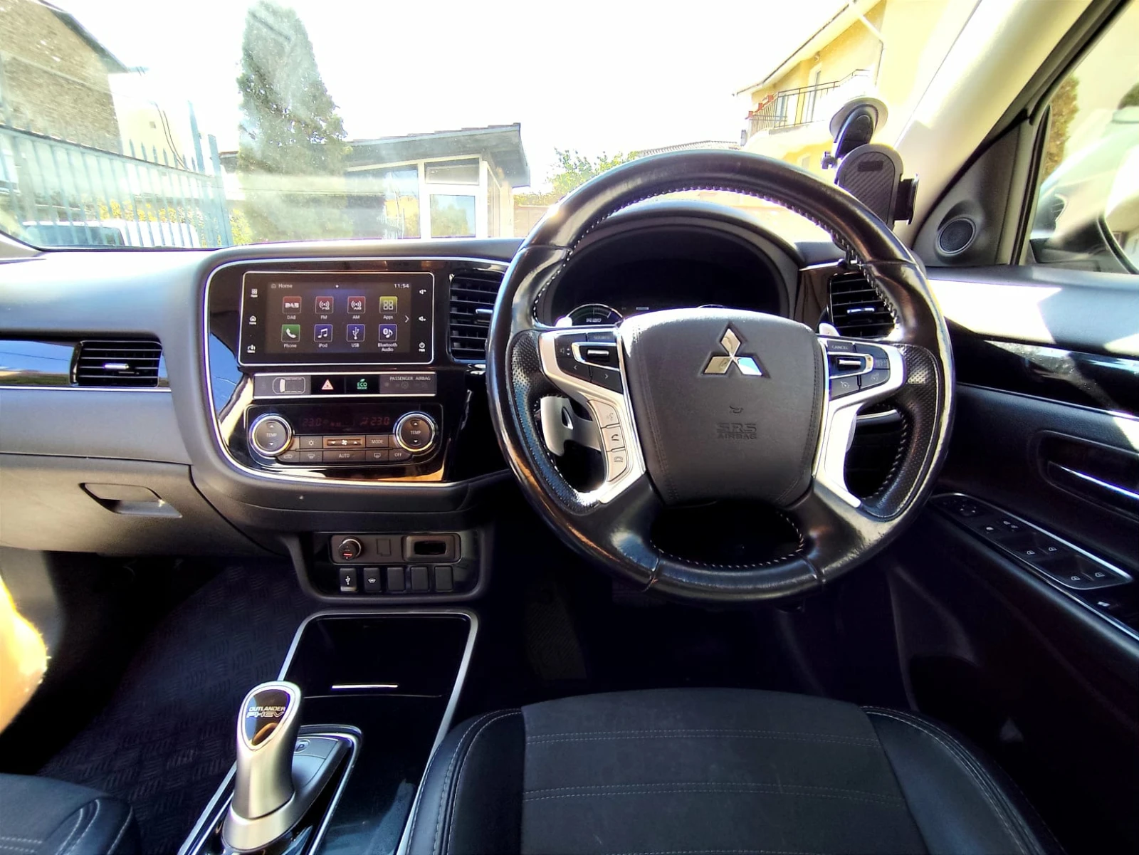 Mitsubishi Outlander PHEV | Mobile.bg � ����������� 11