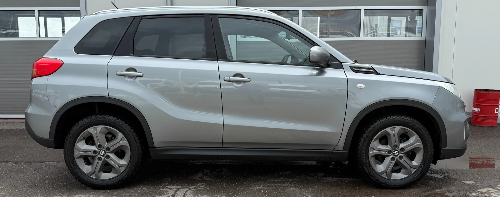 Suzuki Vitara 1.6 4x4 , снимка 6 - Автомобили и джипове - 54537713