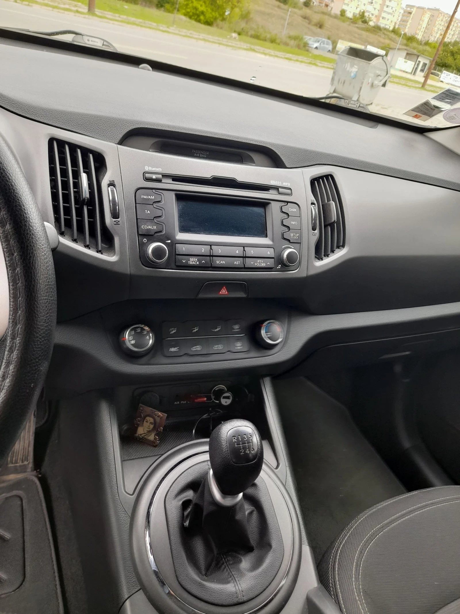 Kia Sportage 1, 6 Бензин Active 135 к.с., снимка 4 - Автомобили и джипове - 54746105