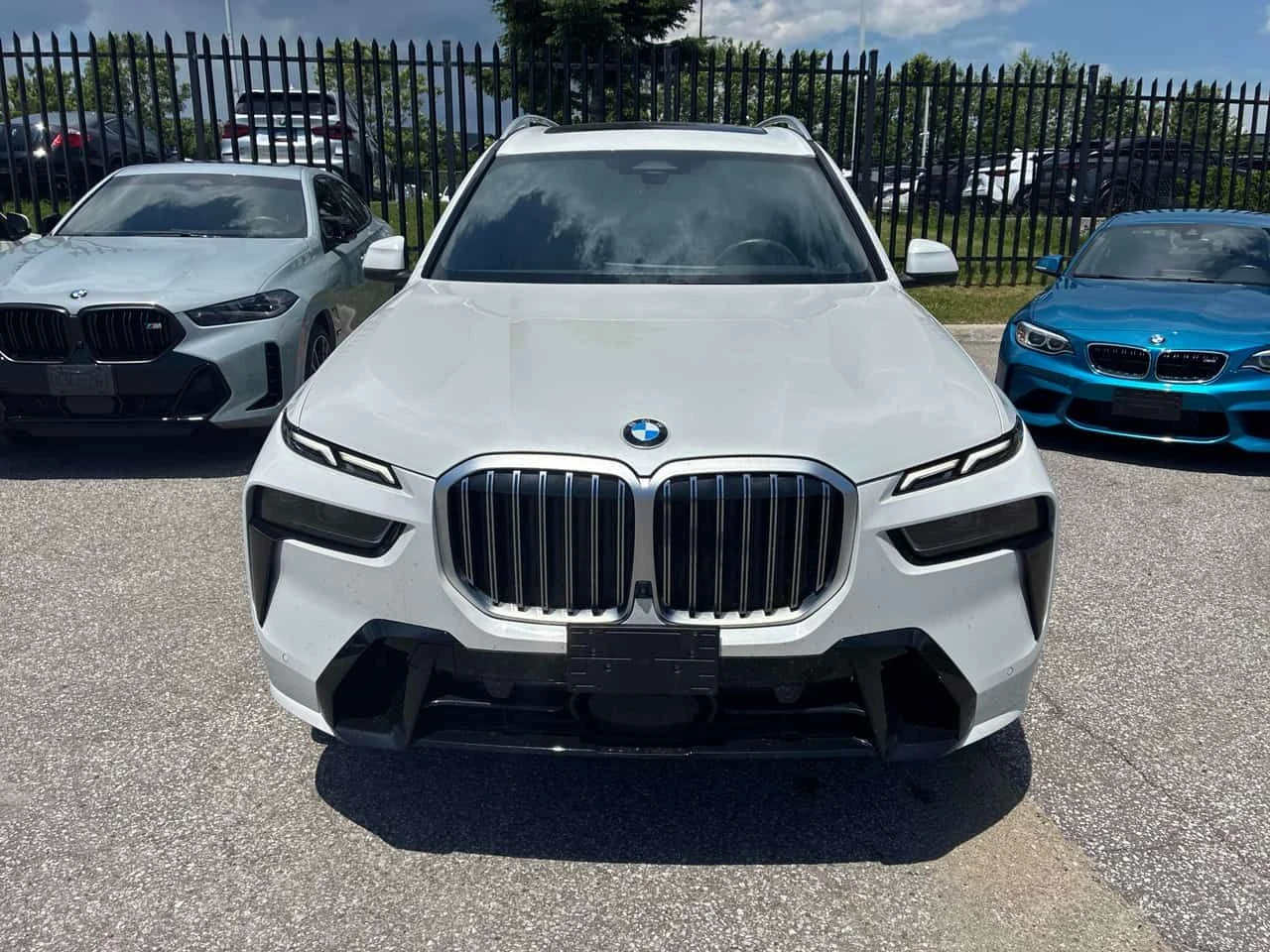 BMW X7 * xDrive40i * М ПАКЕТ * ВЪЗДУХ * ХЕДЪП * ОБДУХВАНЕ, снимка 6 - Автомобили и джипове - 54948346