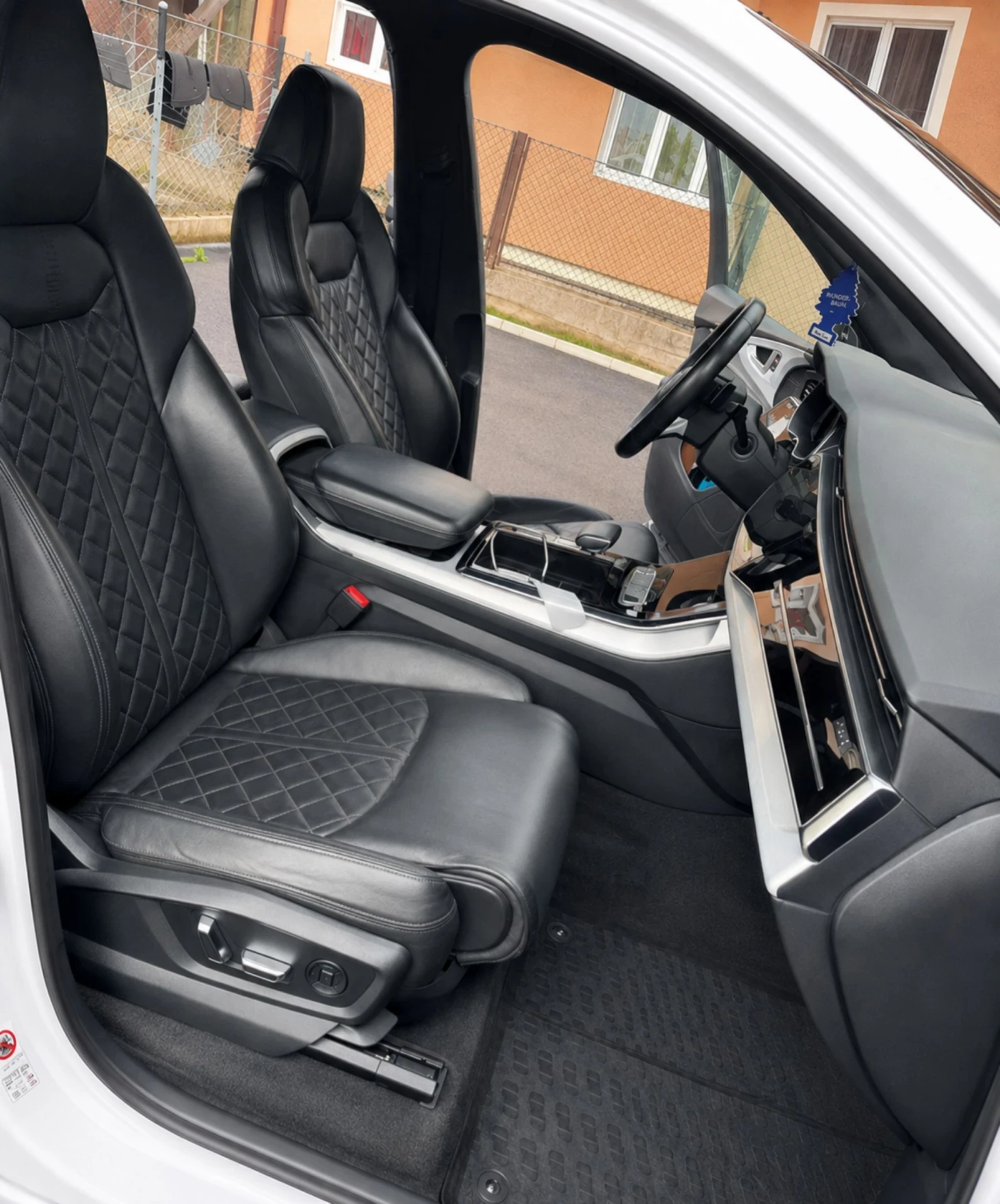 Audi Q7 50TDI, снимка 8 - Автомобили и джипове - 55336610