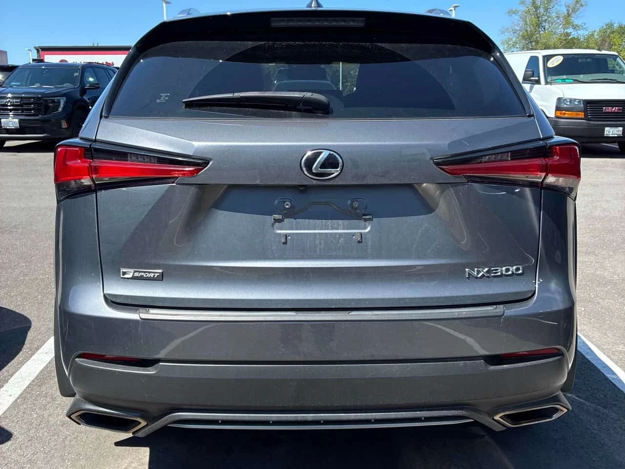 Lexus NX 300 * CARFAX * БЕЗ ПЪРВОНАЧАЛНА ВНОСКА, снимка 4 - Автомобили и джипове - 55397900